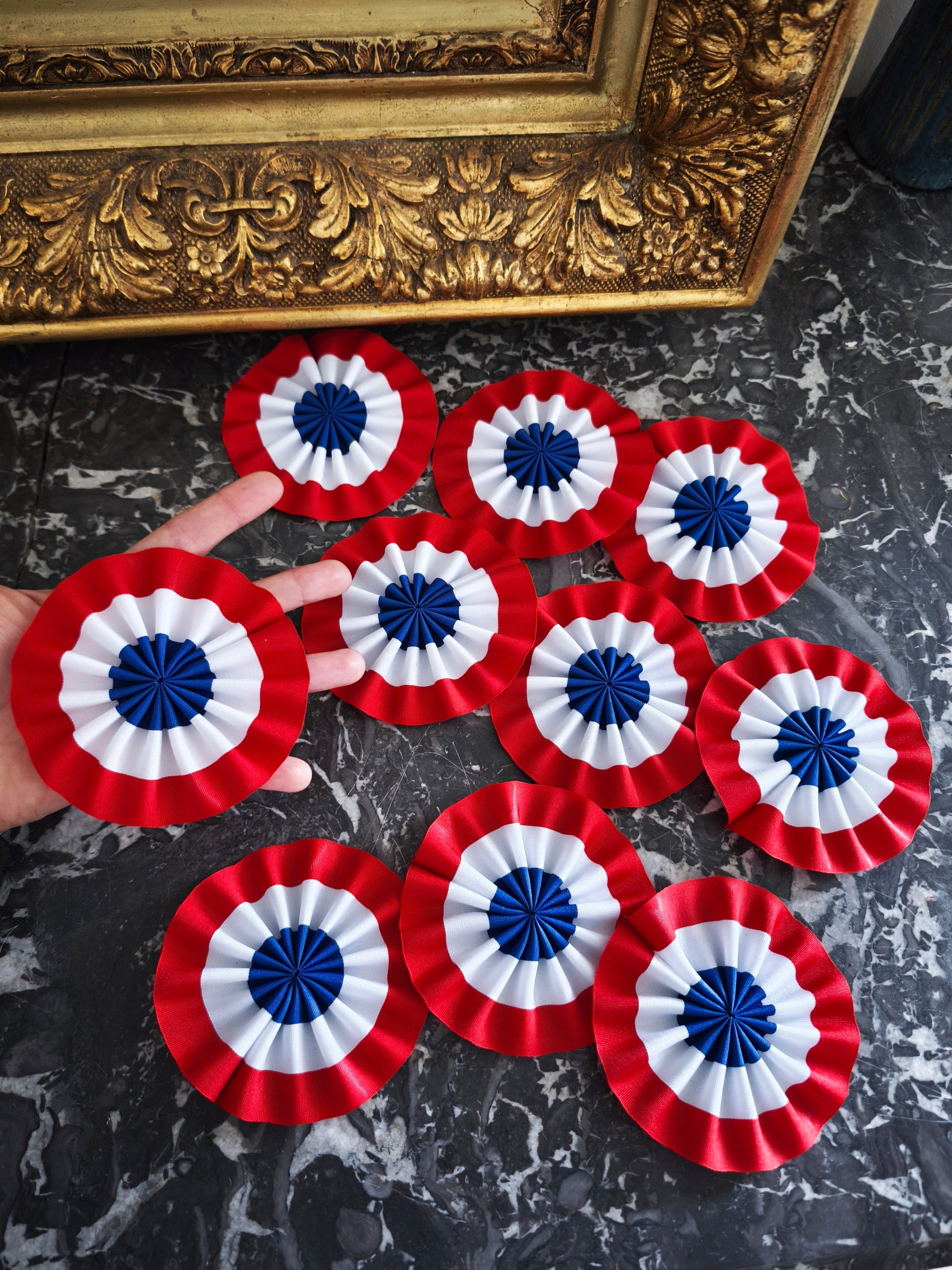 Cocarde tricolore de la Révolution Française 🇫🇷 (MR: 5x11cm / 4,3x1,9in) Made in FRANCE